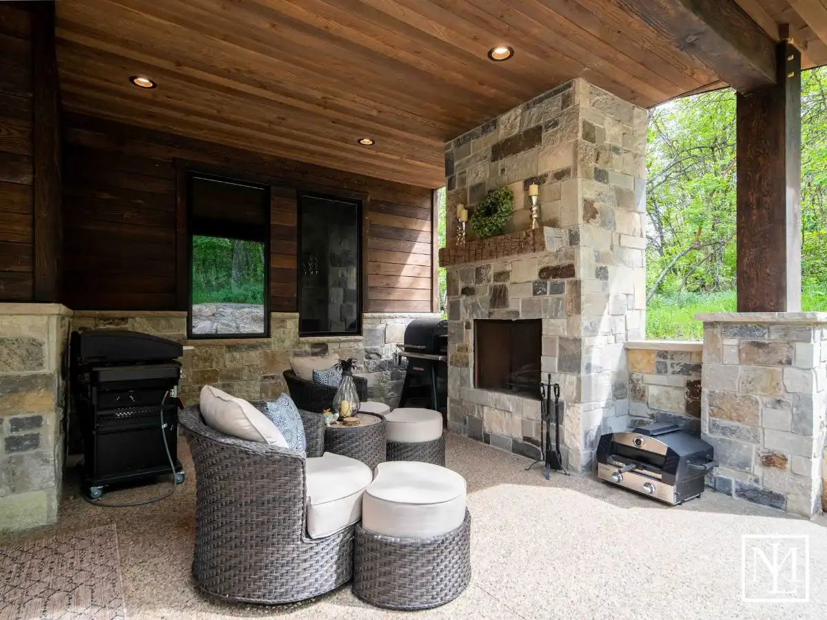 1156 N Valley View Drive Outdoor Fireplace
