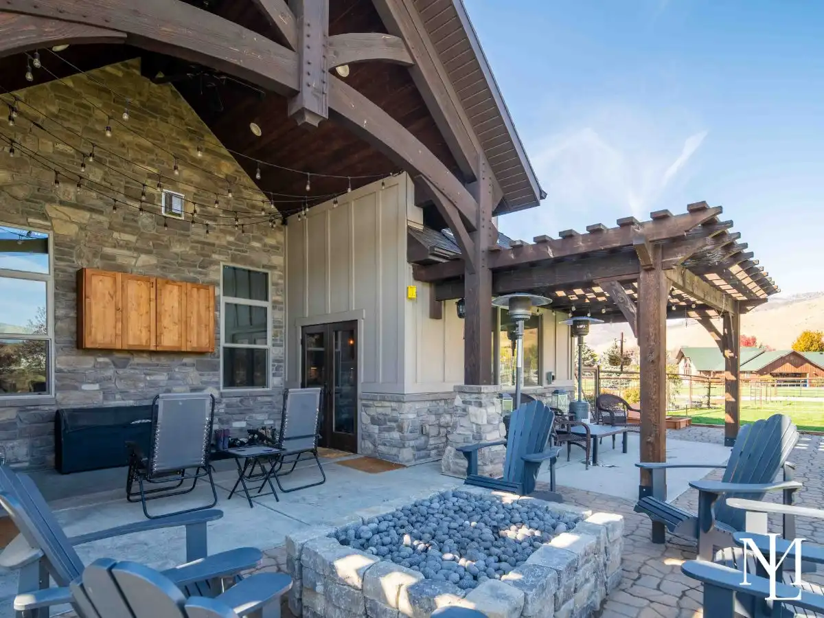 152 N 8750 E Huntsville, Utah 84317 Home's Outdoor Entertaining Area