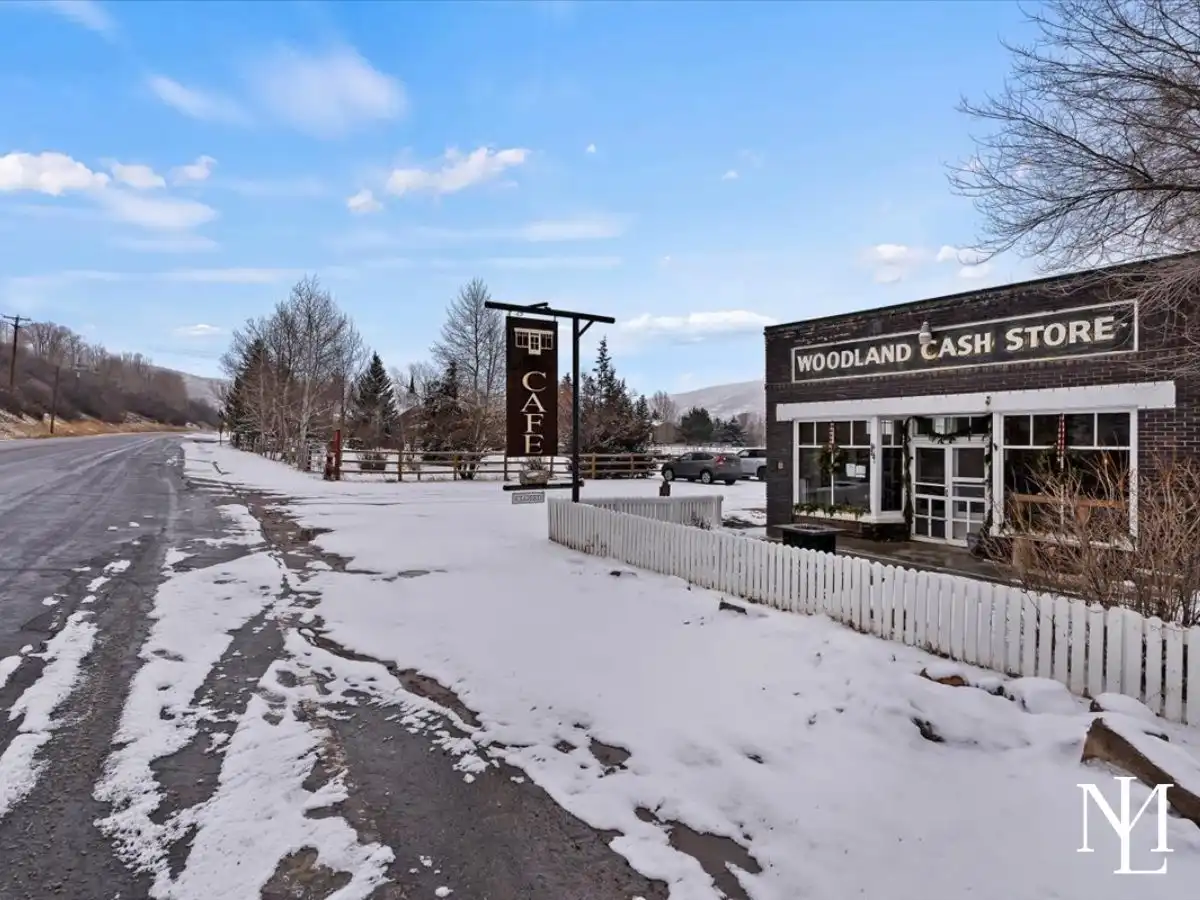 2734 E State Rd 35 Woodland, UT 84036 Store Front with View