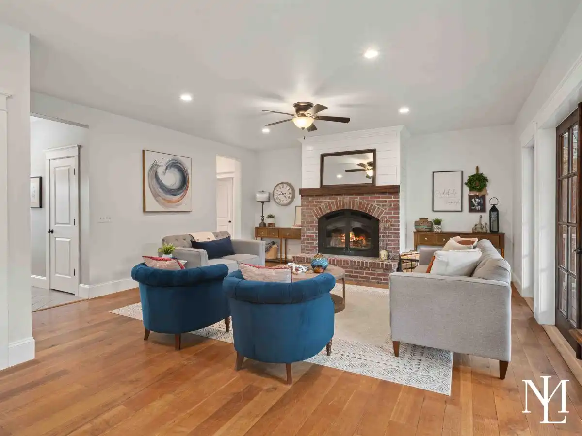 3793 Francis Dr Peterson Utah Home's Living Room