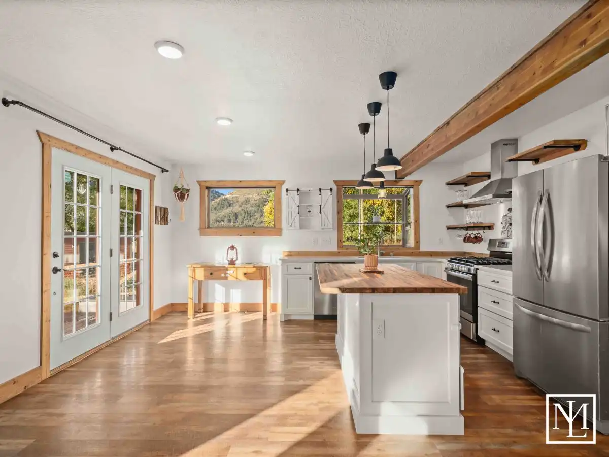 4068 N 3300 E Liberty Utah Kitchen