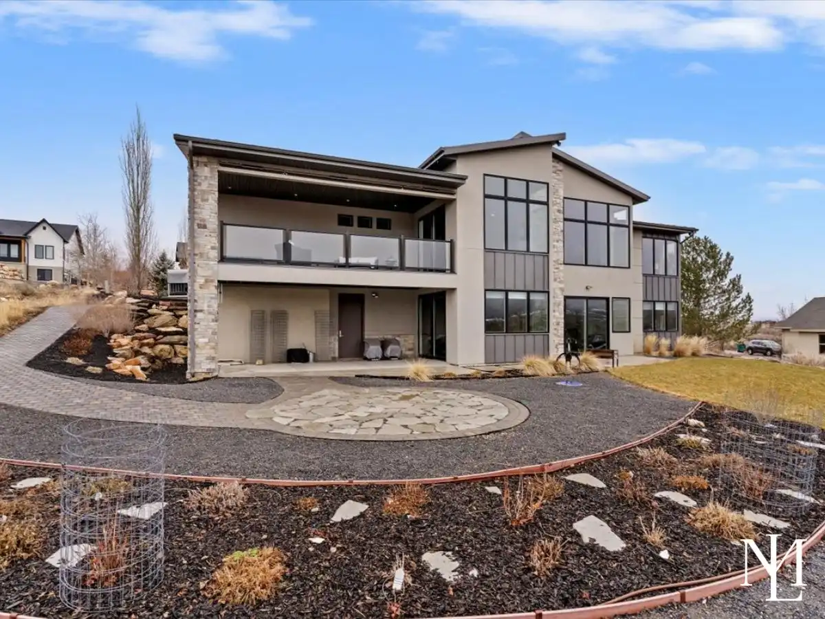 4357 N 4150 E Eden, Utah 84310 Back Exterior View