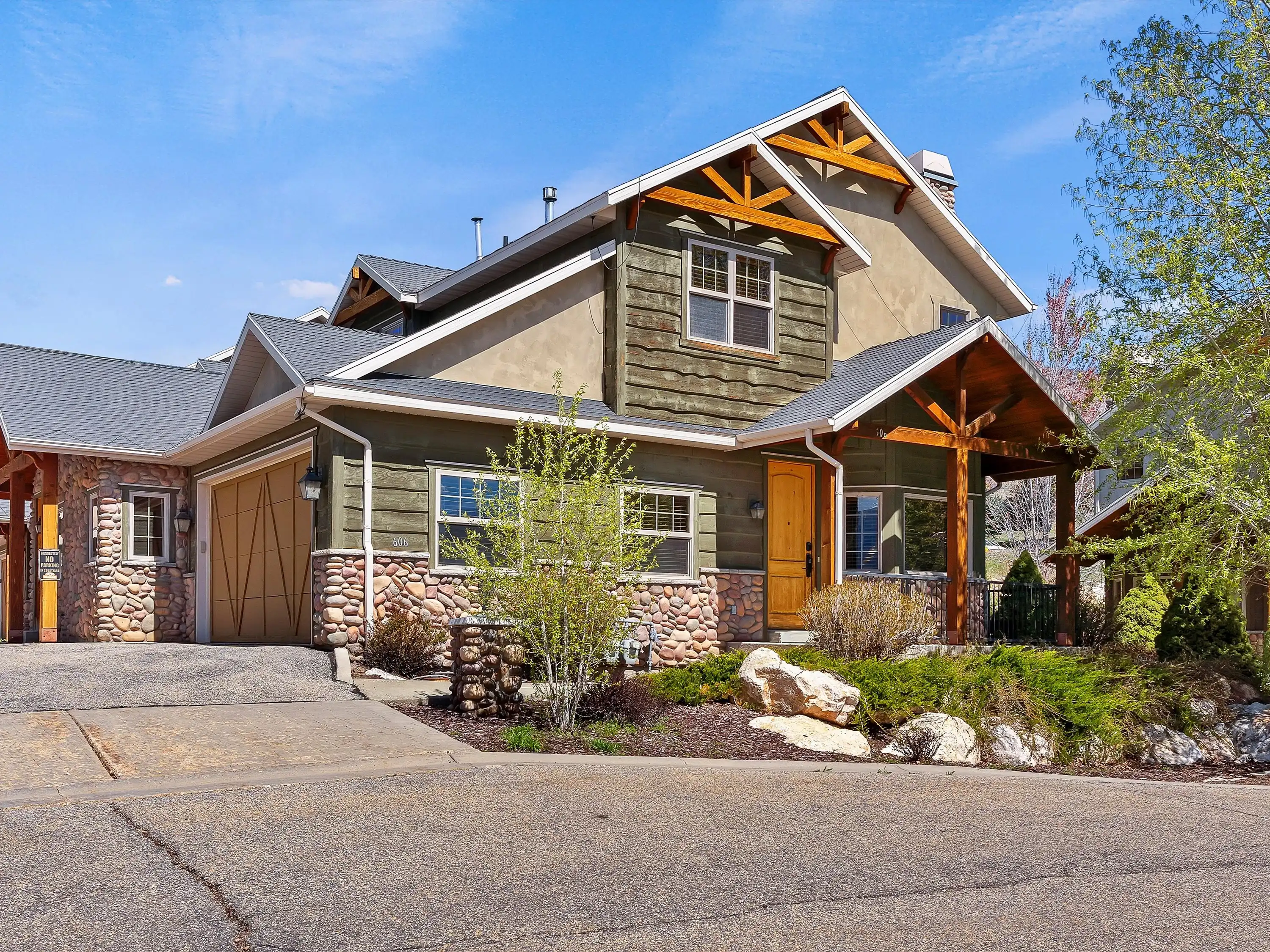 5168-e-fairview-loop-unit-c606-eden-hero