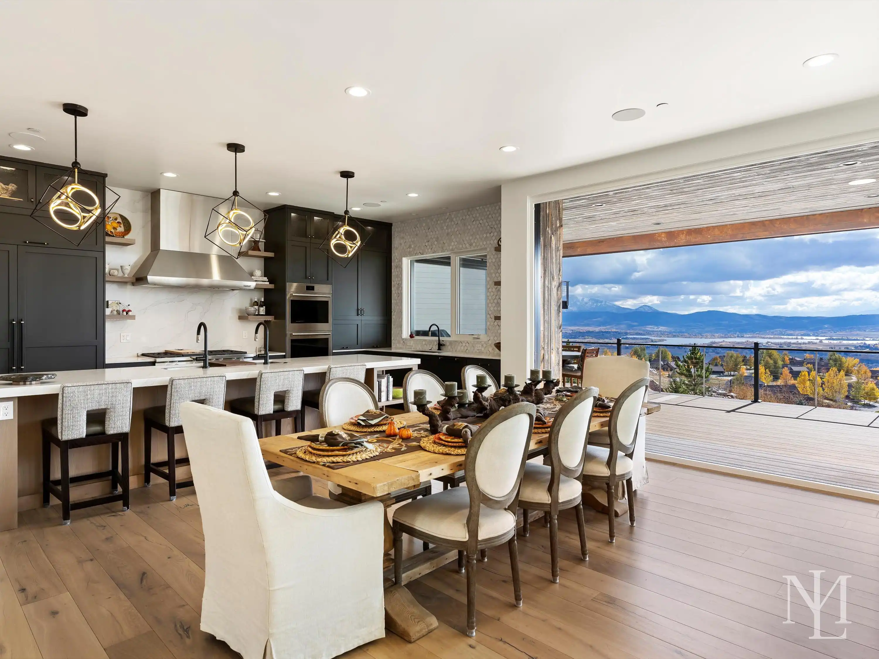 5731 Porcupine Ridge Dr Eden, UT 84310 Home's Dining Room