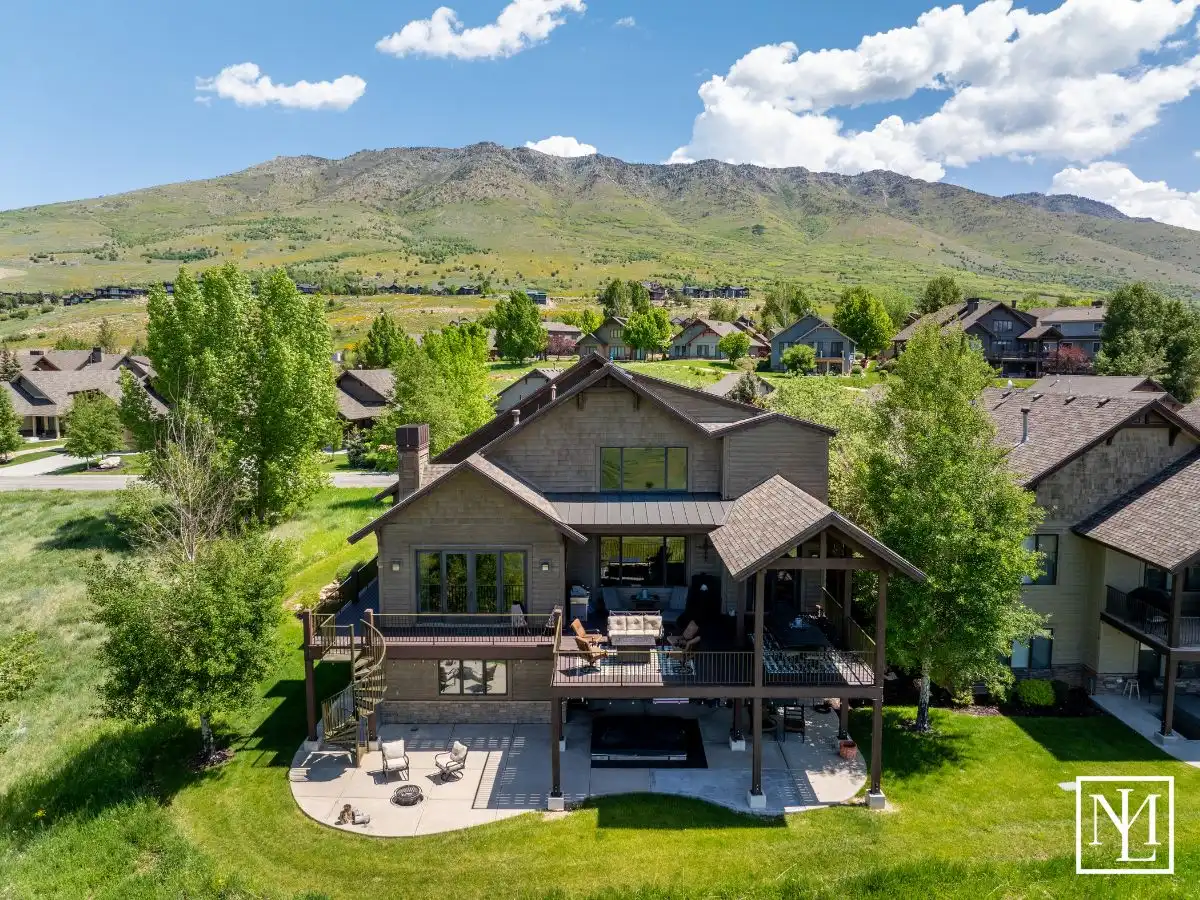 Exterior view of the property at 5932 E Big Horn Pkwy surrounded by mountains