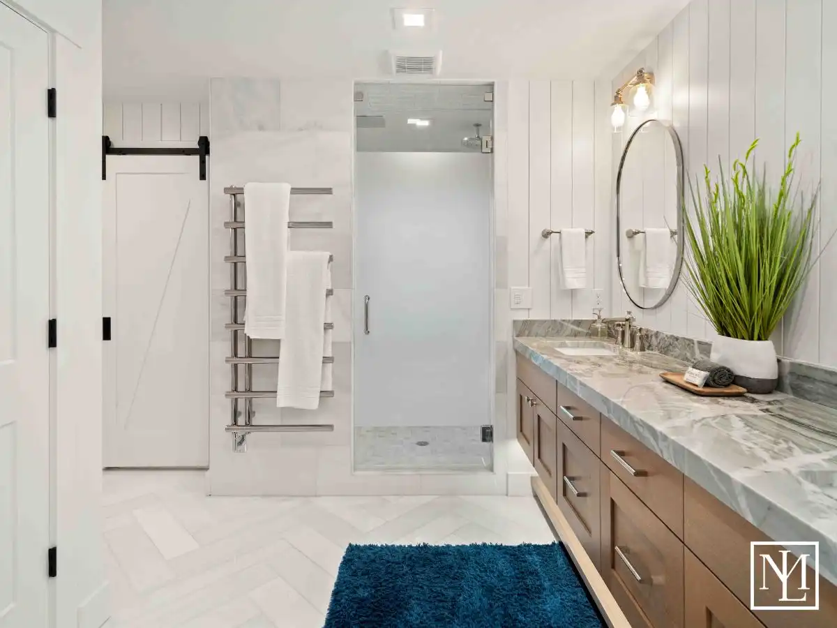 6384 E 725 S 49 Huntsville, UT Home's Bathroom Suite