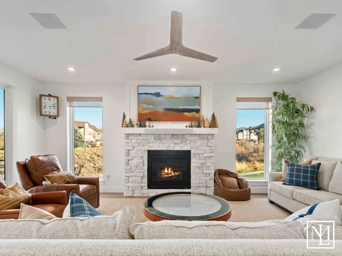 6384 E 725 S 49 Huntsville, UT Home's View of Great Room