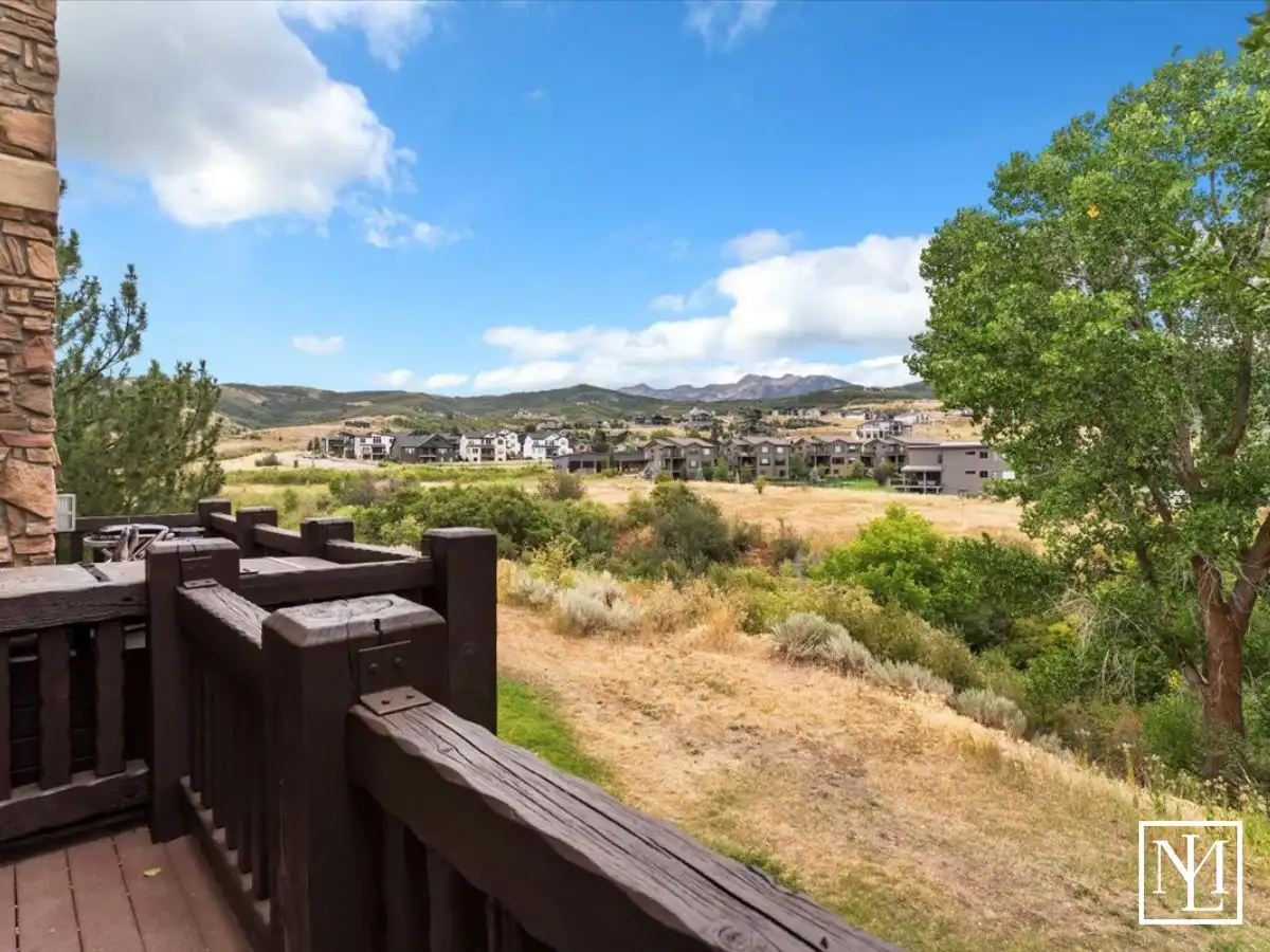 6486 E Hwy 39 No. 47 Home Exterior Views