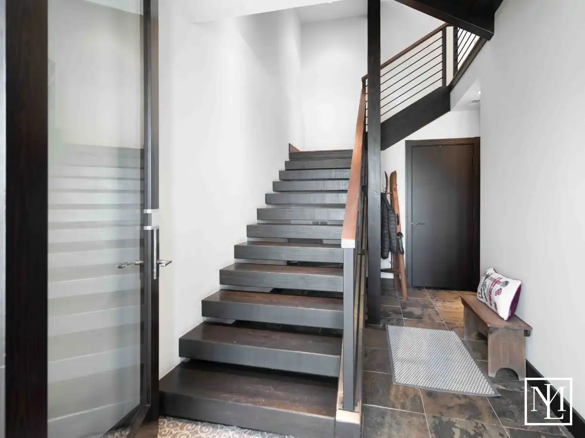 6762 E 6675 N Entryway With Modern Finishes