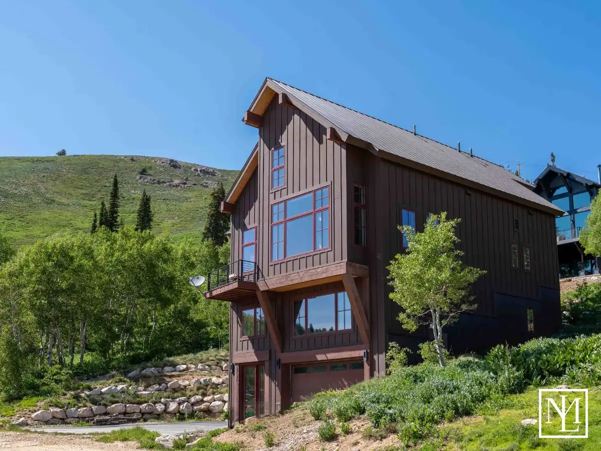 6762 E 6675 N Exterior View Surrounded By Mountains
