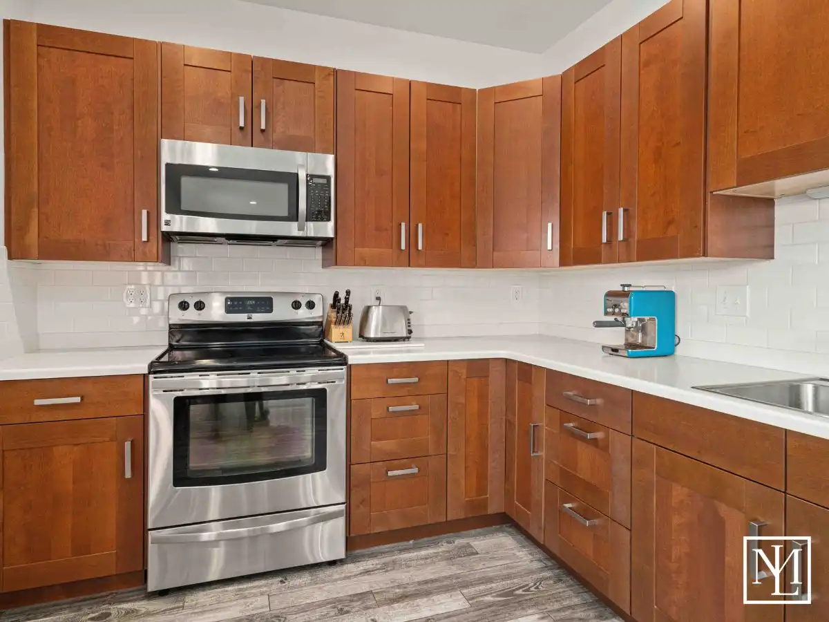 6809 E 6725 N Eden, Utah 84310 Home's Kitchen