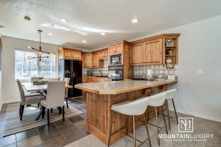 3555 N Fox Run Dr