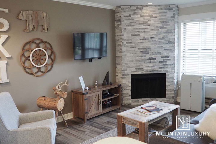3615 N Wolf Lodge Drive