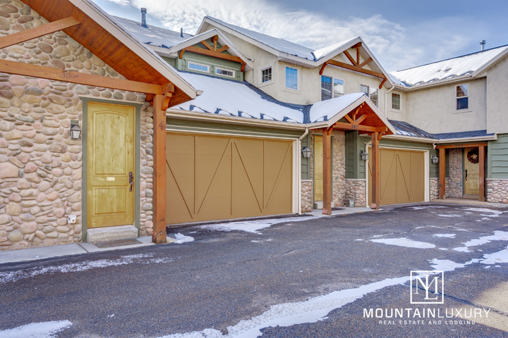 3643 N Huntsman Path C302
