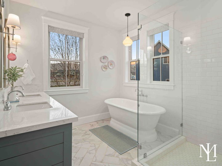 3793 Francis Dr Peterson Utah Home's Primary Bathroom