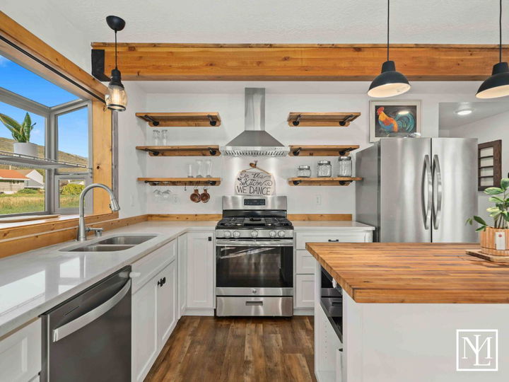 4068 N 3300 E Liberty Utah Kitchen View