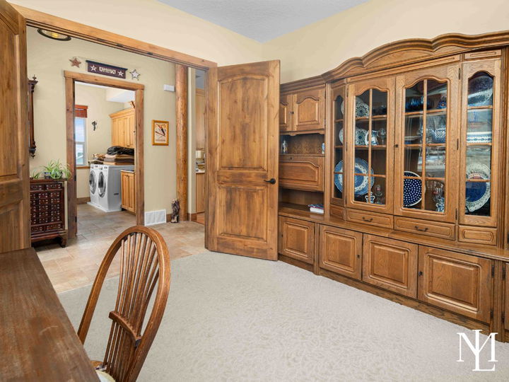 4489 N Powder Mountain Rd Eden, Utah 84310 Home's Office