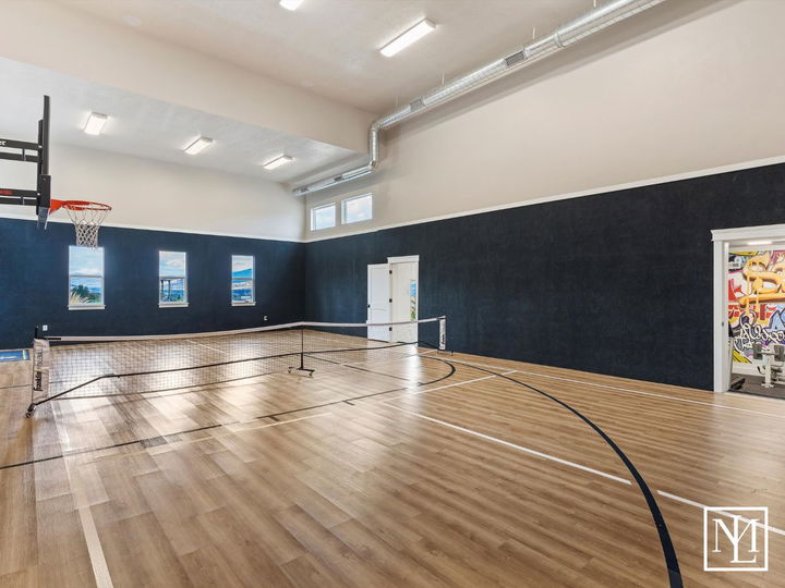 6462 Summit CV Huntsville, UT Home's Basketball Court