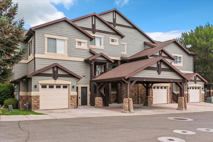 6486-e-hwy-39-47-home-exterior
