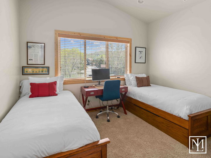6486 E Hwy 39 64 Huntsville Utah Home Bedroom