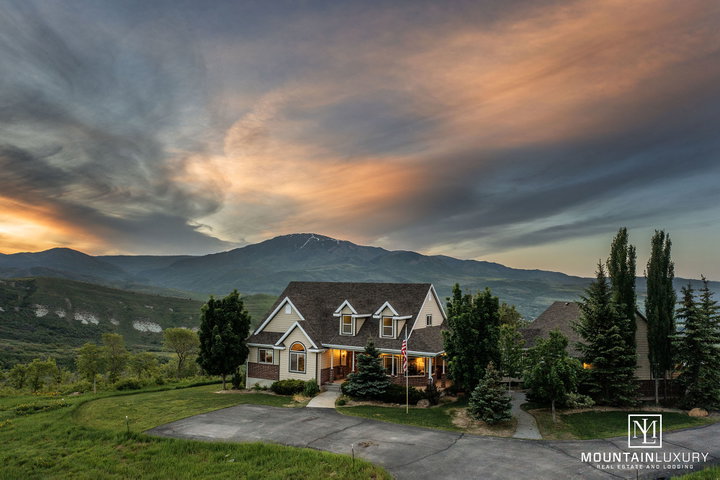 7533-n-trappers-loop-rd-mountain-green-ut-84050-exterior-01