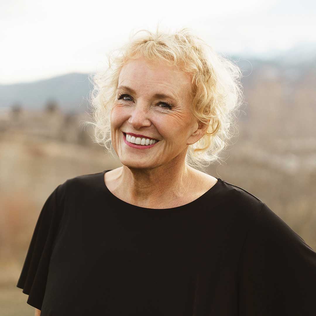 Professional headshot of Linda Evans, Real Estate Agent