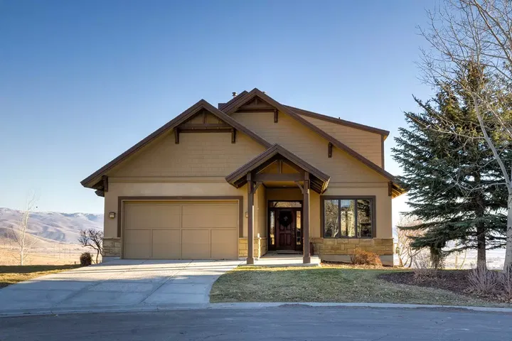 Trappers Ridge Architecture