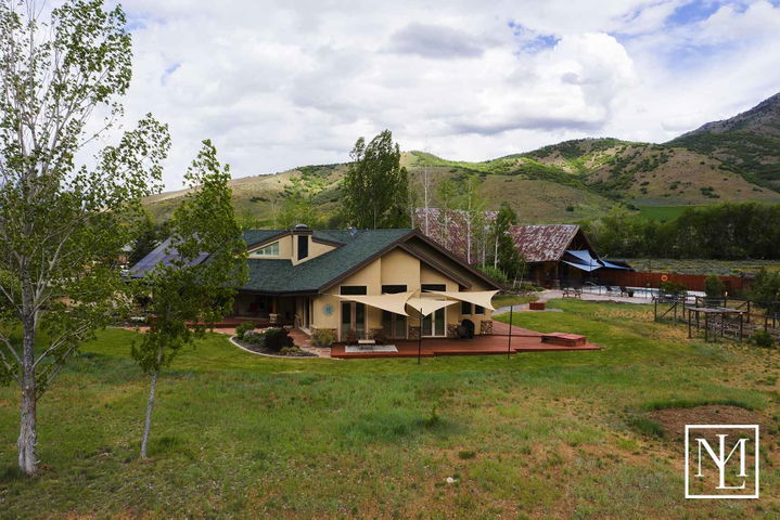 10027 E 325 S, Huntsville UT 84317 03