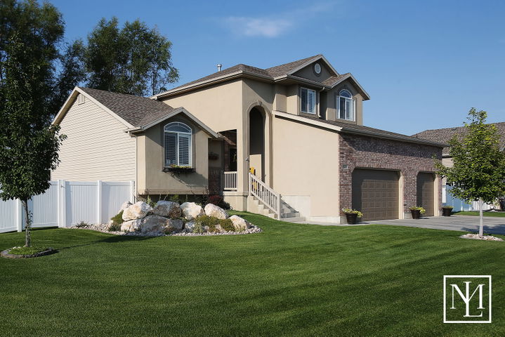 4692 W 250 N West Point Ut 84015 02