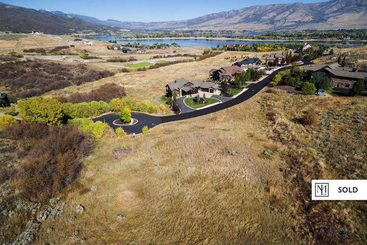 agent-1_6481-summit-cove-sold.jpg
