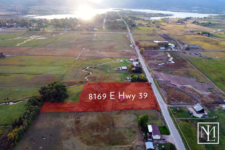 agent-1_8125-e-hwy-39-huntsville-ut-84317-001-.jpg