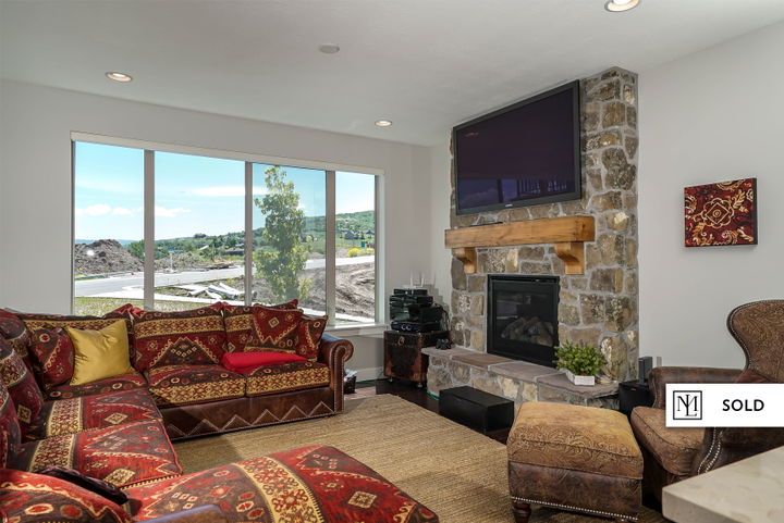 agent-1_sold-832-s-mallory-loop-huntsville.jpg