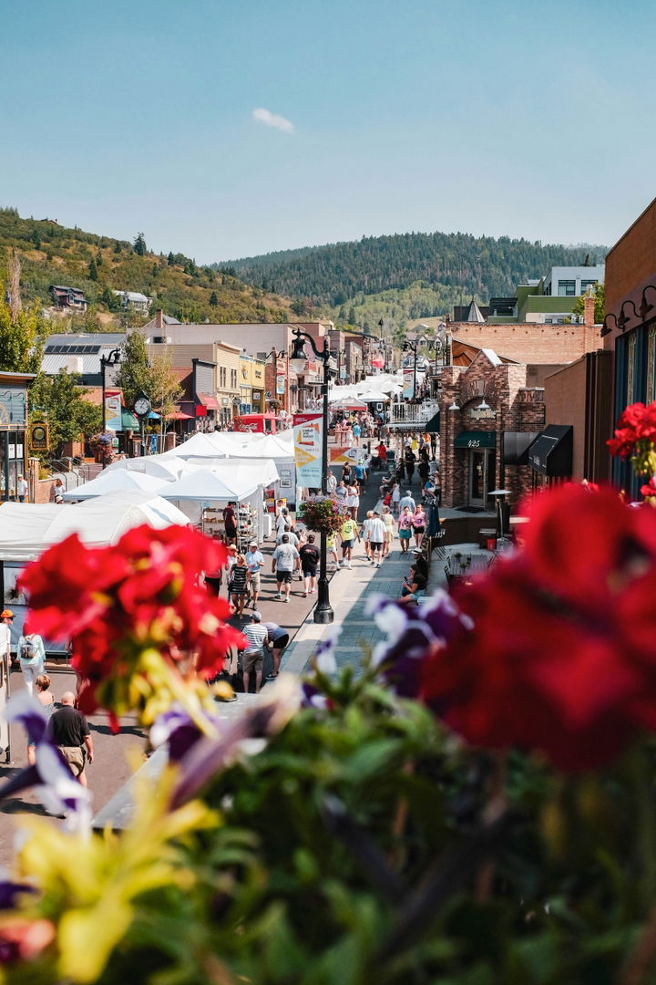 Large art market on Main Street